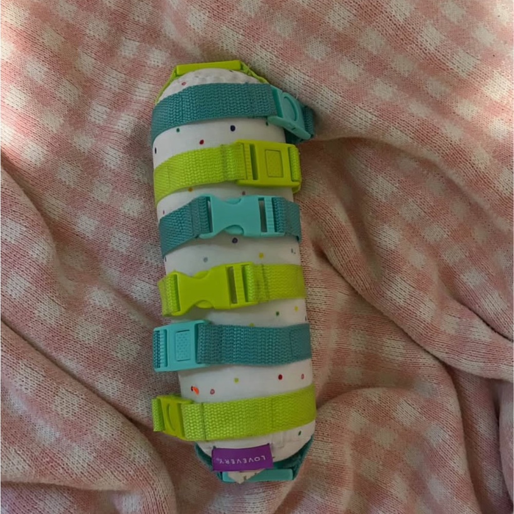 Lovevery buckle Montessori